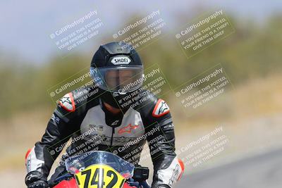 media/May-11-2024-SoCal Trackdays (Sat) [[cc414cfff5]]/10-Turn 2 (1145am)/